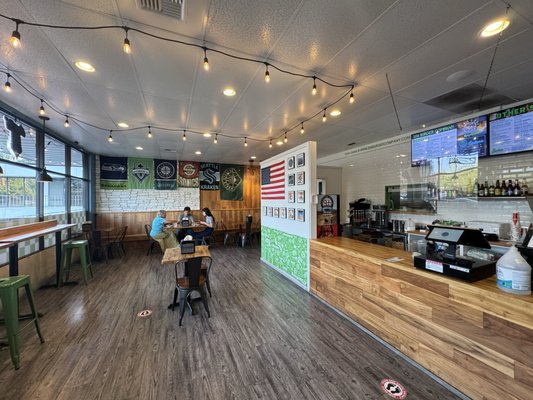 206 Burger Co. ( Lower Queen Ann ) by null