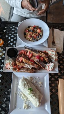 Evergreen Bread & Cocktail Lounge by null