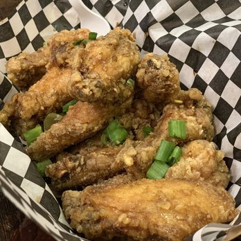Pineapple Grill  - Garlic chicken wings - Hawaiian Near Me - Hurst, Texas