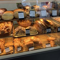 Le Fournil du Faaubourg - More options