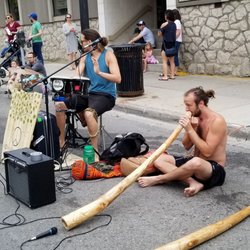 Dundas International Buskerfest