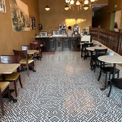 Belvada Coffee Shop - The shop