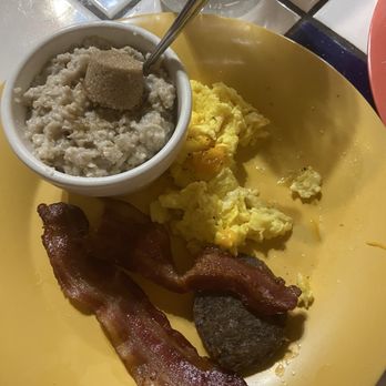 Maxine's Cafe & Bakery - Breakfast & Brunch Near Me - Bastrop, Texas Maxine's Cafe & Bakery - Breakfast & Brunch Near Me - Bastrop, Texas