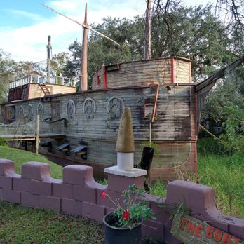 The Boat In the Moat - From outside - American Near Me - Ona, Florida The Boat In the Moat - From outside - American Near Me - Ona, Florida