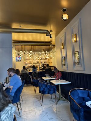 IVY Kitchen + Cocktails by null