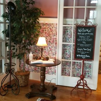 Hinson House Bed & Breakfast - Bed & Breakfast Near Me - Marianna, Florida Hinson House Bed & Breakfast - Bed & Breakfast Near Me - Marianna, Florida