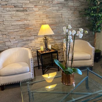 Modern Smiles - Entrance nice and welcoming! - Cosmetic Dentists Near Me - North Hollywood, California Modern Smiles - Entrance nice and welcoming! - Cosmetic Dentists Near Me - North Hollywood, California