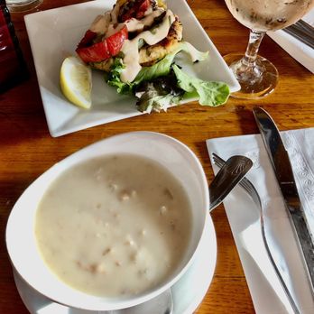 Benjamin's Raw Bar - Seafood Near Me - Newport, Rhode Island