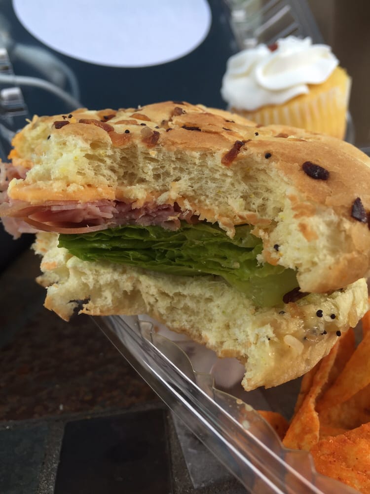 LOLA’S LUNCHES Updated October 2024 4010 Glenside Dr, Richmond