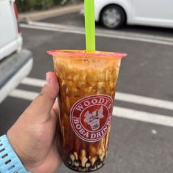 Woodys Boba Drinks - Medium Brown Sugar Milk Tea "The Tiger" 24oz