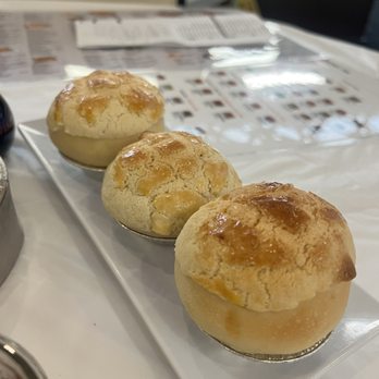 Ocean Palace - Baked Salted Egg Lava Bao - Dim Sum Near Me - Houston, Texas Ocean Palace - Baked Salted Egg Lava Bao - Dim Sum Near Me - Houston, Texas