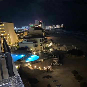 The Royal Cancun - The evening view - Resorts Near Me - Cancún, ROO The Royal Cancun - The evening view - Resorts Near Me - Cancún, ROO
