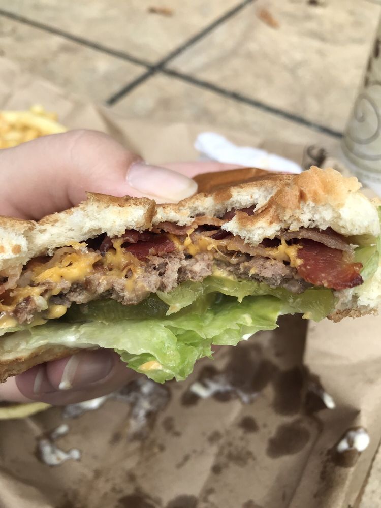 SKIP’S SNACK BAR CLOSED Updated June 2024 49 Photos & 116 Reviews