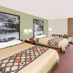 Super 8 by Wyndham Lincoln - Guest room