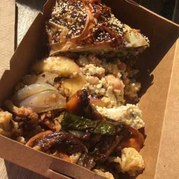 Melrose & Morgan - A mix of delicious salads- a yummy park meal - Grocery Near Me - London, XGL Melrose & Morgan - A mix of delicious salads- a yummy park meal - Grocery Near Me - London, XGL
