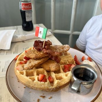 Cielito Cafe - Chicken n waffle - Breakfast & Brunch Near Me - Houston, Texas Cielito Cafe - Chicken n waffle - Breakfast & Brunch Near Me - Houston, Texas