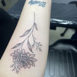 Full Moon Tattoo - Chrysanthemum tatoo
