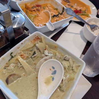 Real Thai Food - Green curry with chicken ($11.99) + Panang chicken curry ($11.99) - Thai Near Me - Garden Grove, California Real Thai Food - Green curry with chicken ($11.99) + Panang chicken curry ($11.99) - Thai Near Me - Garden Grove, California