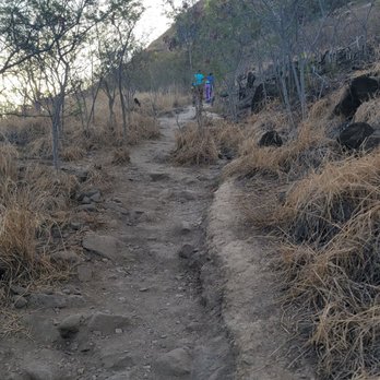 Maili Pillboxes - Start of trail - Hiking Near Me - Waianae, Hawaii