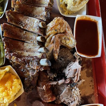 Texas Pride Barbecue - Brisket, ribs, chicken, sausage. - Barbeque Near Me - Adkins, Texas