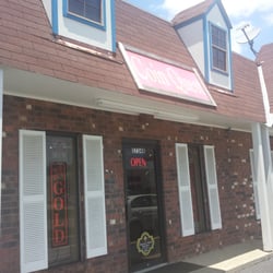 Coin Quest - Front of the store