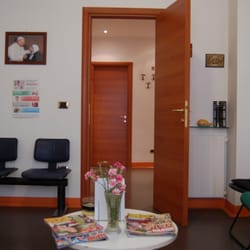 Dott. Danilo Galeota Dentista