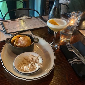 Park Tavern - Thick Cut Potato Chips and Sticky Hands - New American Near Me - Delray Beach, Florida