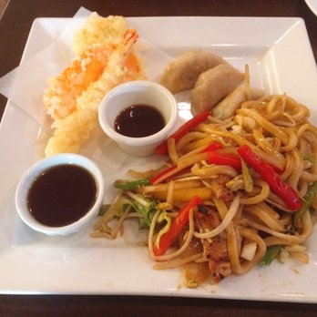 Bene Sushi - Tempura, gyoza, and chicken yaki udon - Japanese Near Me - West Vancouver, British Columbia Bene Sushi - Tempura, gyoza, and chicken yaki udon - Japanese Near Me - West Vancouver, British Columbia