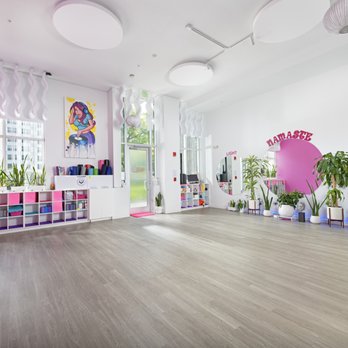YogaMix Orlando - Inside YogaMix Orlando Studio - Yoga Near Me - Orlando, Florida YogaMix Orlando - Inside YogaMix Orlando Studio - Yoga Near Me - Orlando, Florida