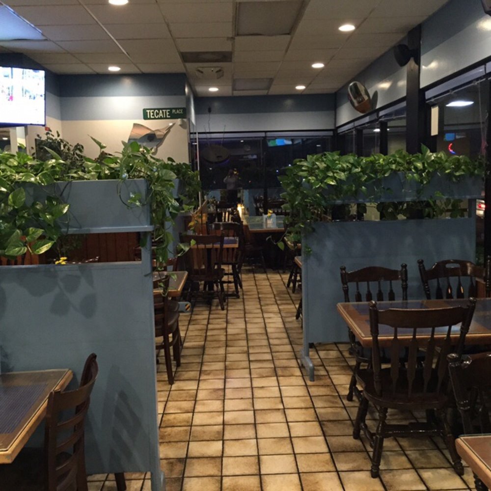 Ostioneria El Compa - Inside - Mexican Near Me - South Gate, California Ostioneria El Compa - Inside - Mexican Near Me - South Gate, California