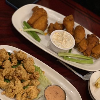 Copeland's - Jazzy Wings Extra Large Portion and Panèed Alligator - Cajun/Creole Near Me - Atlanta, Georgia