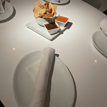 Doce Mesas - Table set up - Mexican Near Me - Dallas, Texas