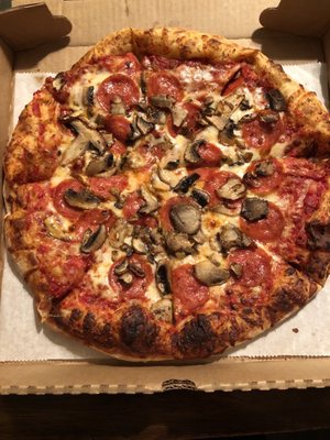 Casey's Pizza by null