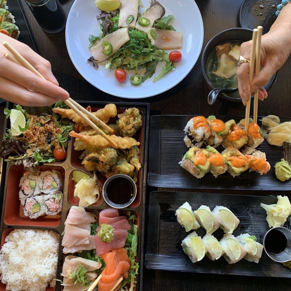 Ramen Melrose - Sushi Bento Box* Yellowtail W/ Serrano Chili Pepper*17. My Best Friends Roll* 27. Yellowtail Truffle Roll* - Ramen Near Me - Los Angeles, California Ramen Melrose - Sushi Bento Box* Yellowtail W/ Serrano Chili Pepper*17. My Best Friends Roll* 27. Yellowtail Truffle Roll* - Ramen Near Me - Los Angeles, California