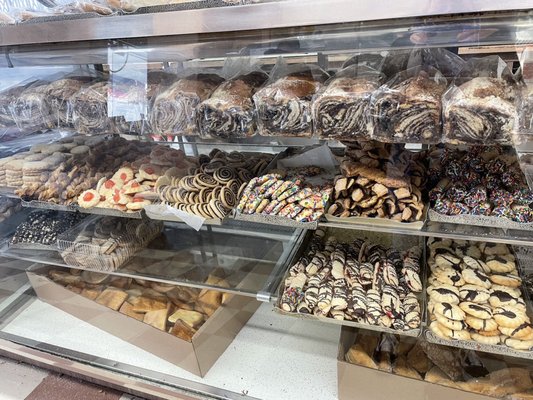 Moishe's Kosher Bakery by null