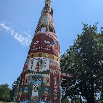 Ed Galloway's Totem Pole Park - Art Museums Near Me - Chelsea, Oklahoma