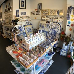 A. Monteiro - Inside of the shop