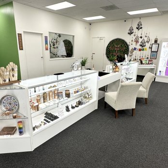 Natur All - Main counter - Gemstones & Minerals Near Me - Newport Beach, California Natur All - Main counter - Gemstones & Minerals Near Me - Newport Beach, California