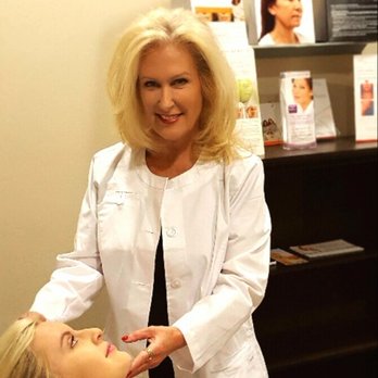 California Institute of Cosmetic & Reconstructive Surgery - Debbie has over 20 years of experience and specializes in many different procedures and injectable solutions. - Plastic Surgeons Near Me - Bakersfield, California California Institute of Cosmetic & Reconstructive Surgery - Debbie has over 20 years of experience and specializes in many different procedures and injectable solutions. - Plastic Surgeons Near Me - Bakersfield, California