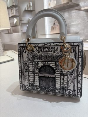 La Galerie Dior by null