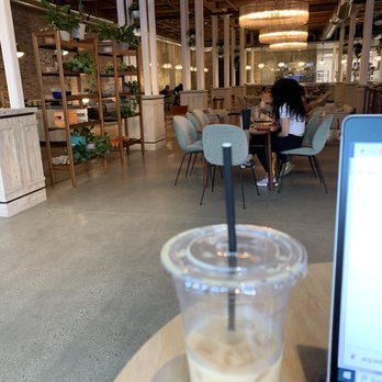 Good Ambler - Cute inside seating area - Bakeries Near Me - Chicago, Illinois