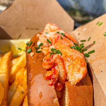 Hook & Anchor - 4 oz Lobster Roll - Seafood Near Me - Costa Mesa, California Hook & Anchor - 4 oz Lobster Roll - Seafood Near Me - Costa Mesa, California
