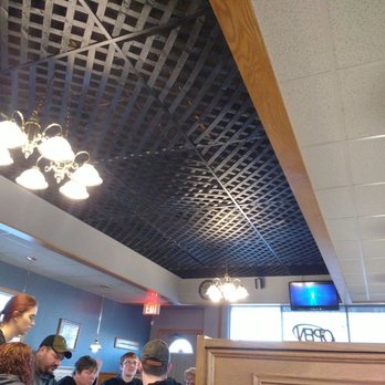 Eddie's Pizza Palace - Good lighting - Pizza Near Me - Greenville, Michigan Eddie's Pizza Palace - Good lighting - Pizza Near Me - Greenville, Michigan