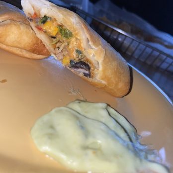 Beachcomber Restaurant - Southwest chicken egg roll with avocado ranch - Seafood Near Me - Saint Augustine, Florida Beachcomber Restaurant - Southwest chicken egg roll with avocado ranch - Seafood Near Me - Saint Augustine, Florida