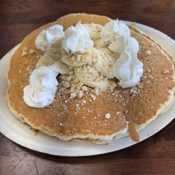 Hawaiian Style Cafe - Banana Mac Nut Pancakes - Hawaiian Near Me - Kamuela, Hawaii Hawaiian Style Cafe - Banana Mac Nut Pancakes - Hawaiian Near Me - Kamuela, Hawaii