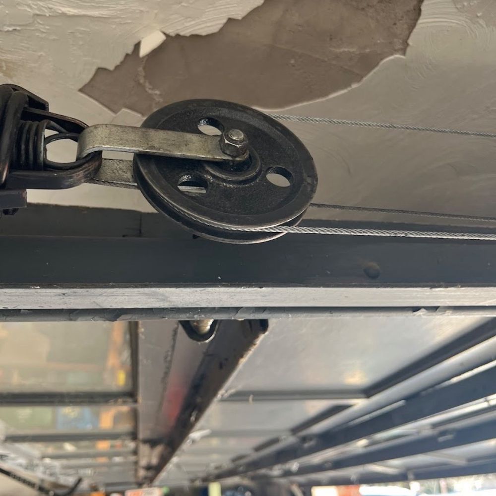 Replaced pulley. Replaced pulley.