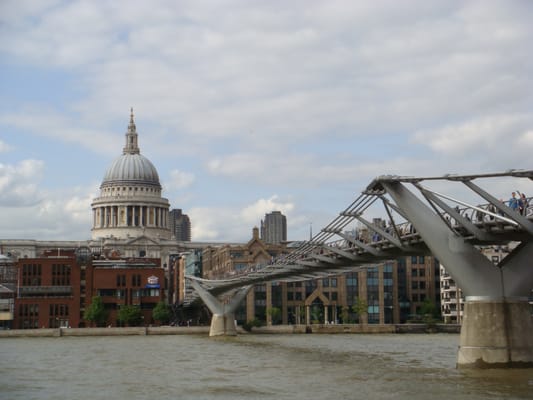 Millennium Bridge by null