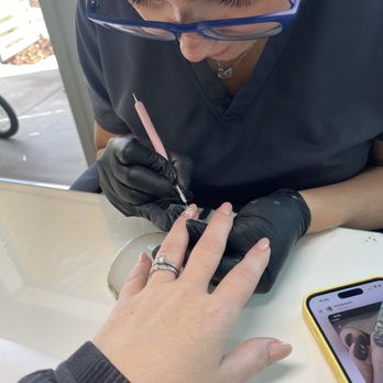 Nicoletto Nails - Nail Salons Near Me - Napa, California