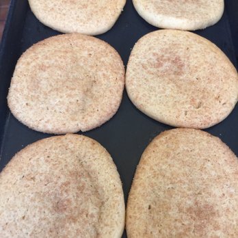 Mrs. Fields Pacific View Mall - Cinnamon sugar. Oh so delicious!! - Bakeries Near Me - Ventura, California