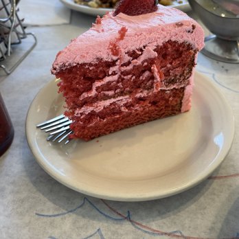 DeVivo's Eatery - Strawberry cake - best part of the meal! - New American Near Me - Keller, Texas